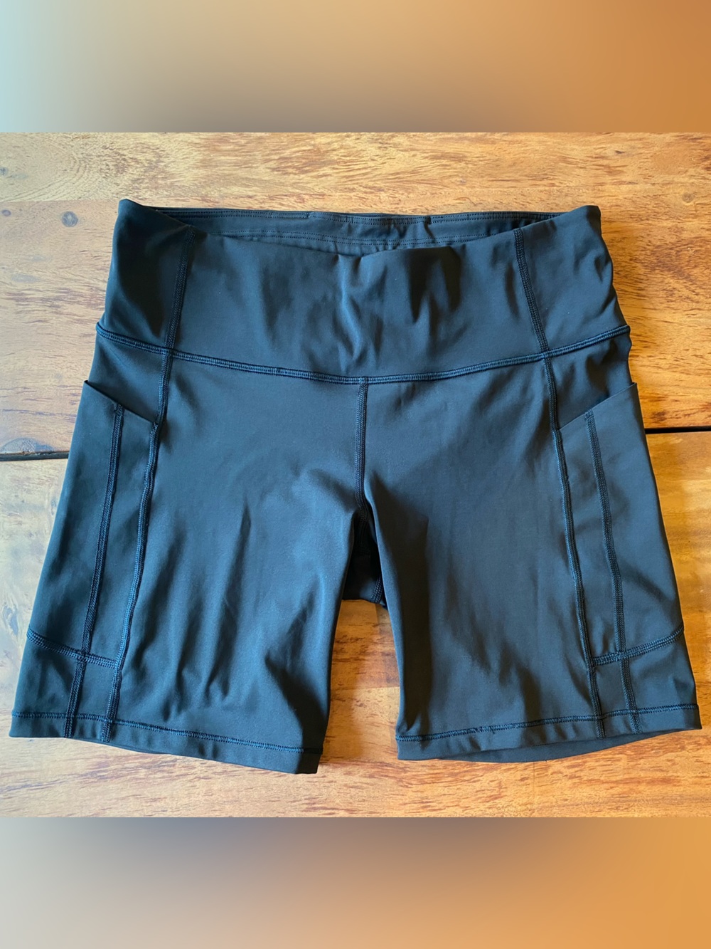 Athleta Ultimate Stash II 7" Black Biker Shorts L Polyester Spandex Stretch